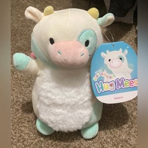 Squishmallows RARE furry belly Hug mees Belana the cow, NWT